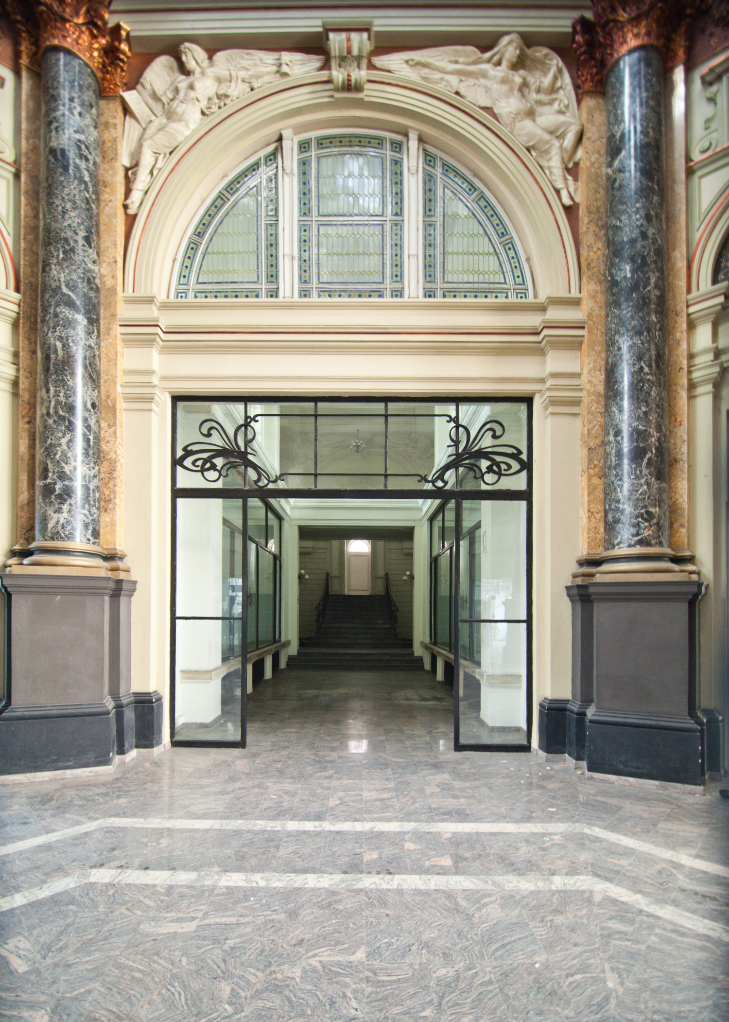 Dacia‑Romania Palace (Pinacoteca)